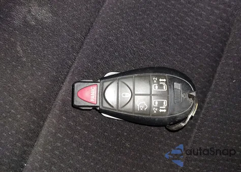 2014 Dodge Grand Caravan Sxt z USA, uszkodzony, nr VIN 2C4RDGCG2ER122160